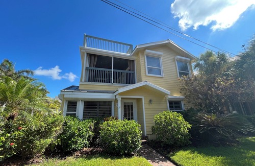 Pass-a-Grille House | Florida Beachfront Bliss just steps from the Sand