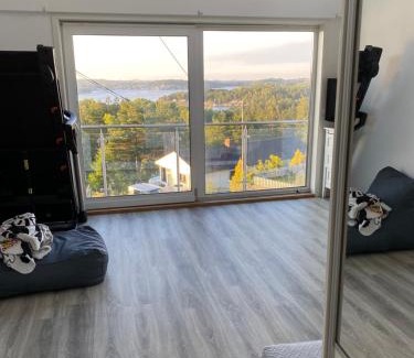 Faervik House | Flott sørlandshus leies ut