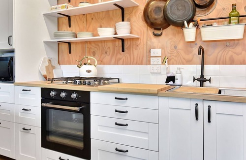 Millfield House | Flower Meadow Cottage with Mountain Views