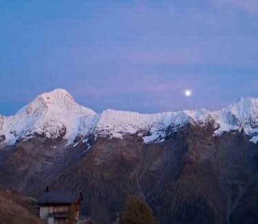 Wiler Bed & Breakfast | Fluehüsli