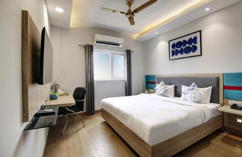 DLF Phase 3 Hotel | FlxHo Cyber One - Hotel And Banquet- DLF Cyber City