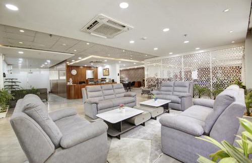 DLF Phase 3 Hotel | FlxHo Cyber One - Hotel And Banquet- DLF Cyber City