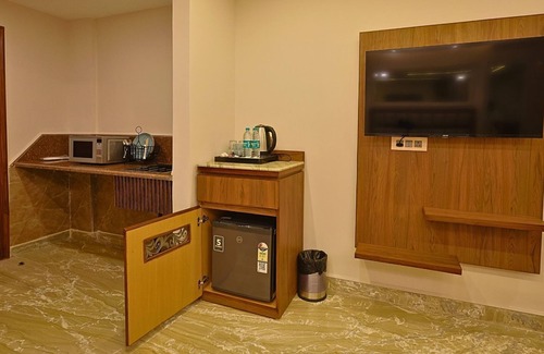 Gurugram Hotel | FlxHo Horizon ONE - Luxury Hotel & Residences DLF 5 Golf Course Road