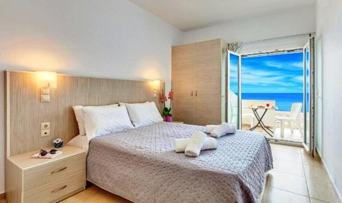 Fodele Apartment | Fodele Beachfront Apts, Βy IdealStay Experience