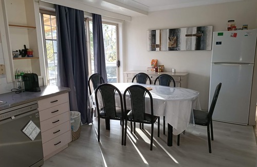 Scullin House | 💜 Follow the sun 💜 3br Perfect Canberra Gettaway