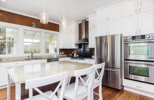 Folly Beach House | Folly Breeze ~ Incredible Ocean Views ~ Screened in Porch with Dining Table
