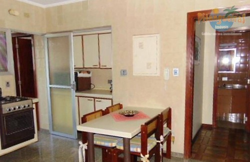 Morro do Maluf Apartment | Foot in the Sand of Pitangueiras