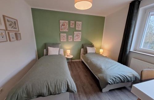 Bielefeld Apartment | for 4 - parking space for car - Internet