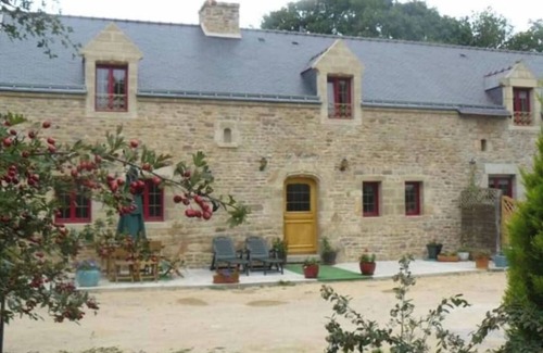 Pluvigner House | For a relaxing vacation in green surroundings