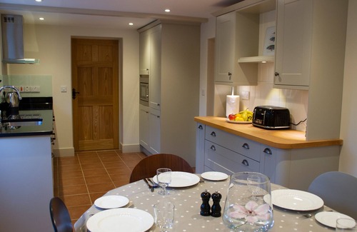 Ampleforth Cottage | FORD END COTTAGE, pet friendly, with open fire in Ampleforth