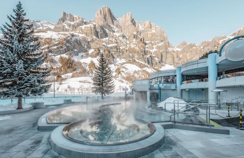 Leukerbad Apartment | Forest B - freshly renovated, cozy & top view! + balcony & parking