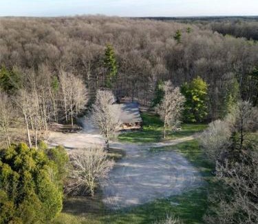 Puslinch House | Forest Hideaway