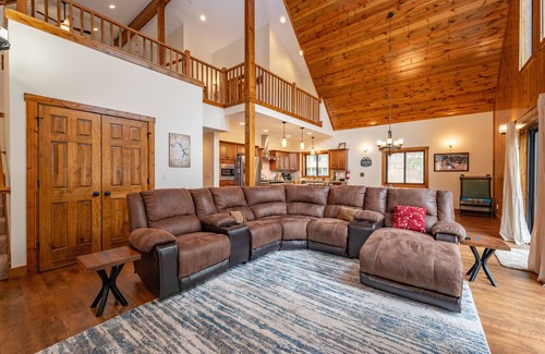 McHenry House | Forest Hideaway Near Lake & Wisp Resort w/Hot Tub