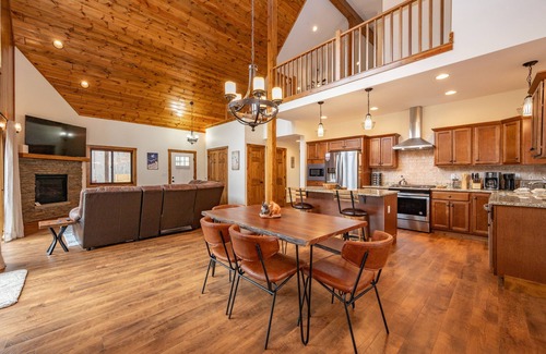 McHenry House | Forest Hideaway Near Lake & Wisp Resort w/Hot Tub