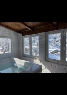Kato Pedina Ski Chalet | FOREST VIEW ELISAVET