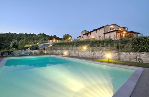 Gualdo Cattaneo House | Forte Sorgnano | Farmhouse with private pool