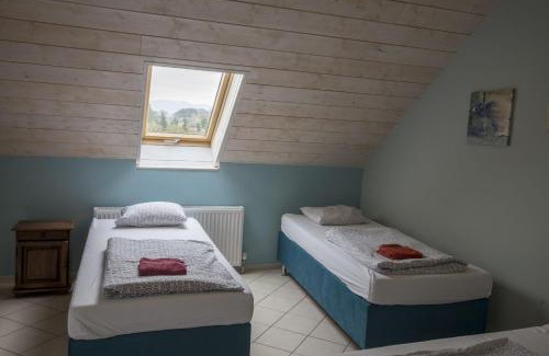Grodziszcze Bed & Breakfast | Forteca, pokoje gościnne nad stawem