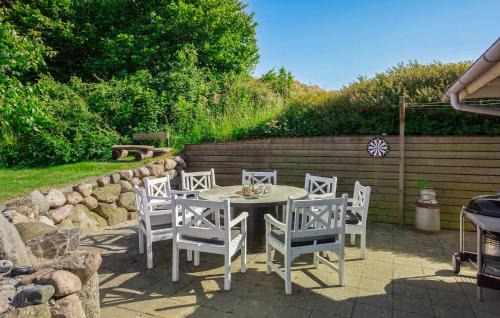 Spodsbjerg House | Four-Bedroom Holiday Home In Rudkobing