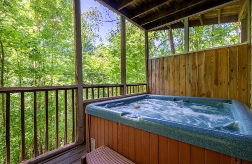 Gatlinburg - Pigeon Forge House | Four Cubs Cottage By Avada Properties