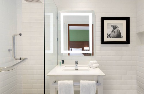 Kivukoni Hotel | Four Points by Sheraton Dar es Salaam New Africa