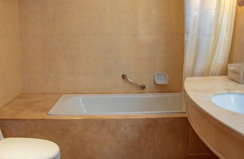 Jeifangbei Central Business District Hotel | Four Points by Sheraton Chongqing