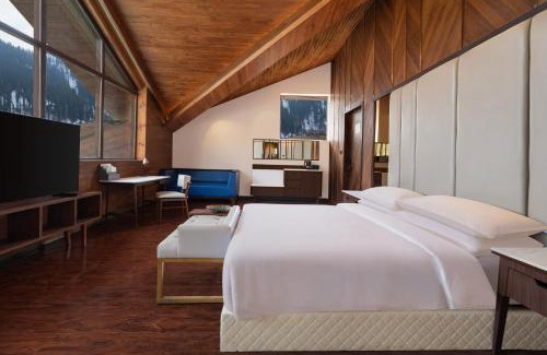 Sonamarg Hotel | Four Points by Sheraton Sonmarg Resort