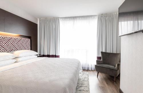 Desjardins Hotel | Four Points by Sheraton Lévis Convention Centre