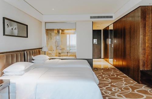 West Coast Hotel | Four Points by Sheraton Qingdao, West Coast