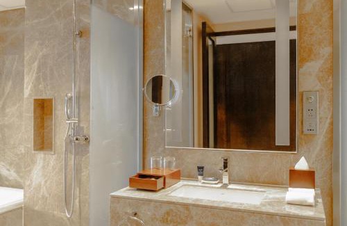 West Coast Hotel | Four Points by Sheraton Qingdao, West Coast