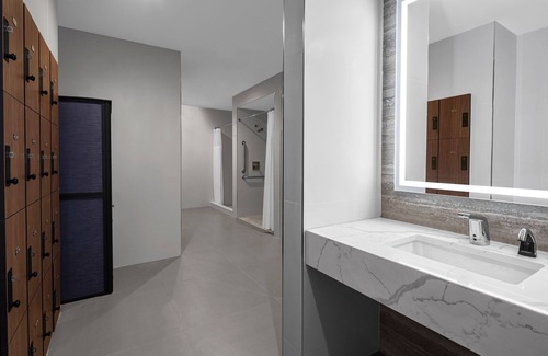 Queens Hotel | Four Points by Sheraton Flushing