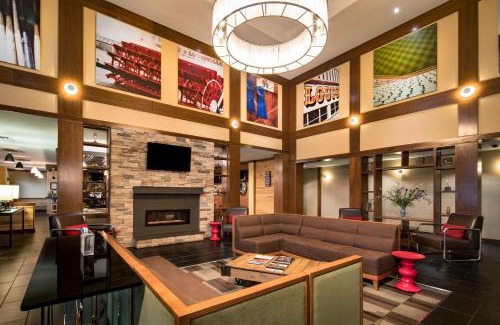 Fairgrounds Hotel | Four Points by Sheraton Louisville Airport