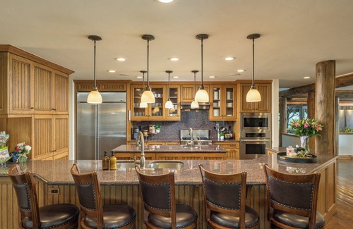 Keystone Cabin | 🏔️ Four Sisters Mountain Haven: Luxury, Hot Tub, Near Ski Lift & Village, $0 Cleaning & Pet Fee