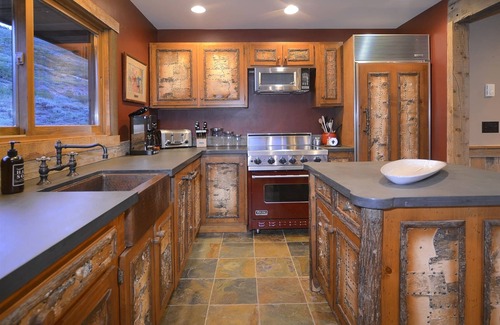 Crested Butte Cabin | Fox Den/High End Cabin Overlooking the Slate River! Hot Tub! Endless Views!