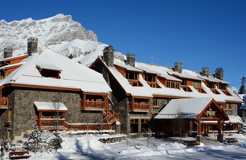 Banff Hotel | Fox Hotel & Suites Banff