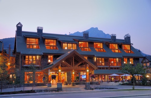 Banff Hotel | Fox Hotel & Suites Banff