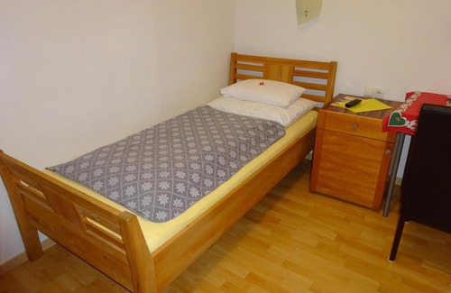 Maria Enzersdorf Bed & Breakfast | Frühstückspension Weinbau Bila Auer