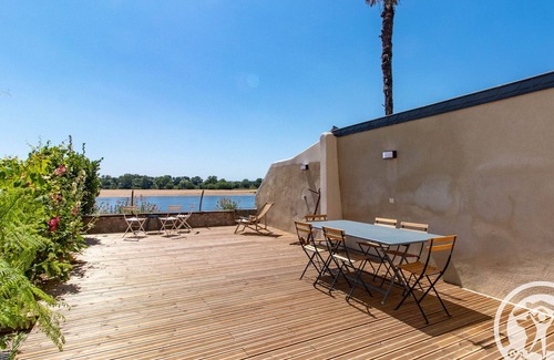 Ingrandes-Le Fresne sur Loire Cottage | Authentic 3-Level House with Terrace and Loire View