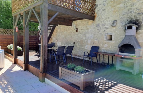 La Rochebeaucourt-et-Argentine House | Beautiful old barn with a private swimming pool in Dordogne