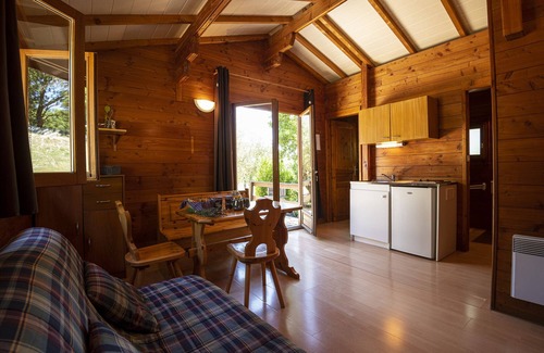 Saint-Jean-de-Maruejols-et-Avejan Ski Chalet | Chalets for 4 to 6 people (3)