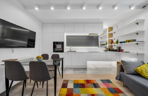 Nowe Miasto Apartment | Franciszkanska by Solarento