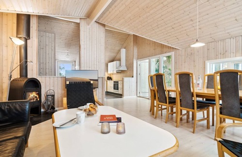 Oster Somarken House | "Fredrike" - 500m from the sea by Interhome