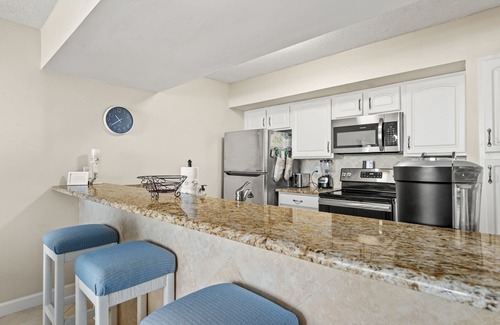 Gulf Lagoon Beach Condo | FREE Beach Chair Service Thru Oct Pickleball Courts Dunes of Panama E-603