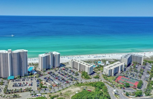 Gulf Lagoon Beach Condo | FREE Beach Chair Service Thru Oct Pickleball Courts Dunes of Panama E-603