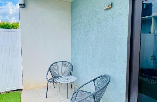 Discovery Bay House | Free Beach&Pool Access -Vaes Luxury Escape