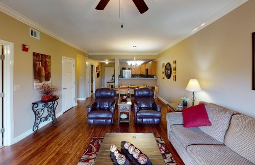 Pigeon Forge Condo | Free Daily Activities - Convenient location - Indoor pool - Penthouse view