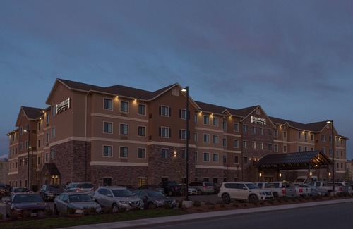 Midtown Anchorage Condo | Free Daily Breakfast, Business Center + Heated Indoor Pool Access
