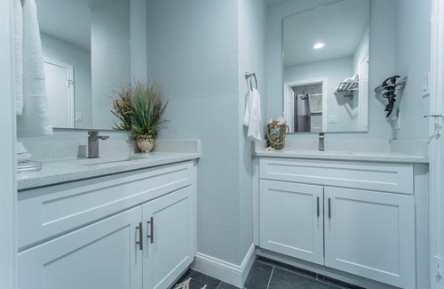 Lincoln Apartment | Freedom Apartments