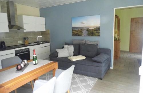 Neppermin House | Freistehendes Ferienhaus am malerischen Nepperminer See mit Terrasse und Ruderboot