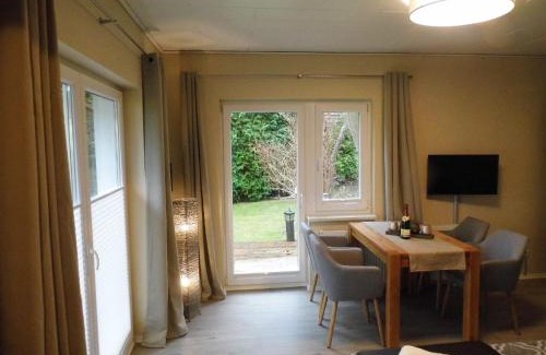 Neppermin House | Freistehendes Ferienhaus am malerischen Nepperminer See mit Terrasse und Ruderboot