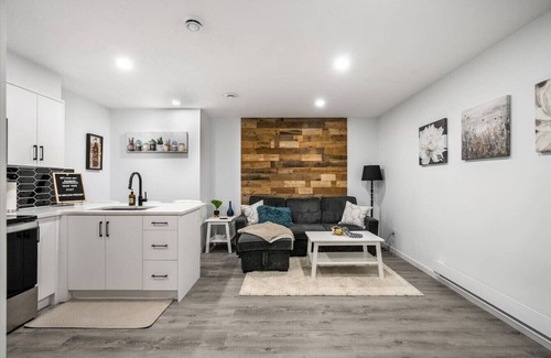 Southeast Calgary Apartment | Fresh Escape | Dog-Friendly | Close to Parks/Seton